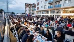 Başkan Tugay: Bu sofralarda geleceğe dair umutlanıyoruz