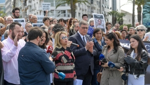 Başkan Tugay'dan gazetecilere destek