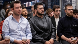 Başkan Tugay'dan gençlere siyasete katılım çağrısı