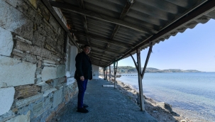 Başkan Tugay Foça'da incelemelerde bulundu