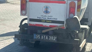 Dikili Belediyesinin 'ATA' plakalı çöp taksisi ilçede tepkiyle karşılandı