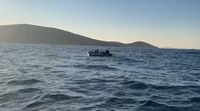 İzmir açıklarında 30 düzensiz göçmen kurtarıldı