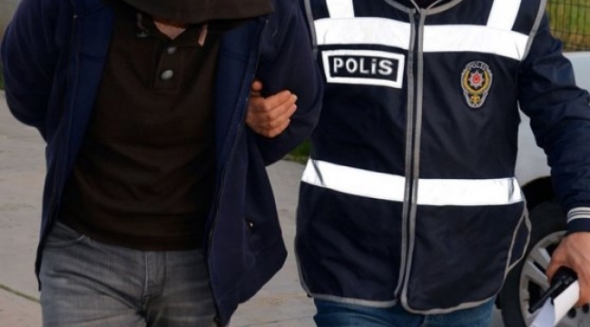 İzmir'de FETÖ operasyonu: 9 polis gözaltında