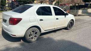 İzmir'de korsan taksi çağırıp gasbeden 3 kişi tutuklandı