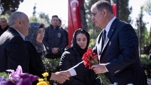 Kadifekale Şehitliği'nde duygulandıran tören