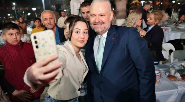 Kadir Gecesi'nde Menemen'de 10 bin kişilik iftar