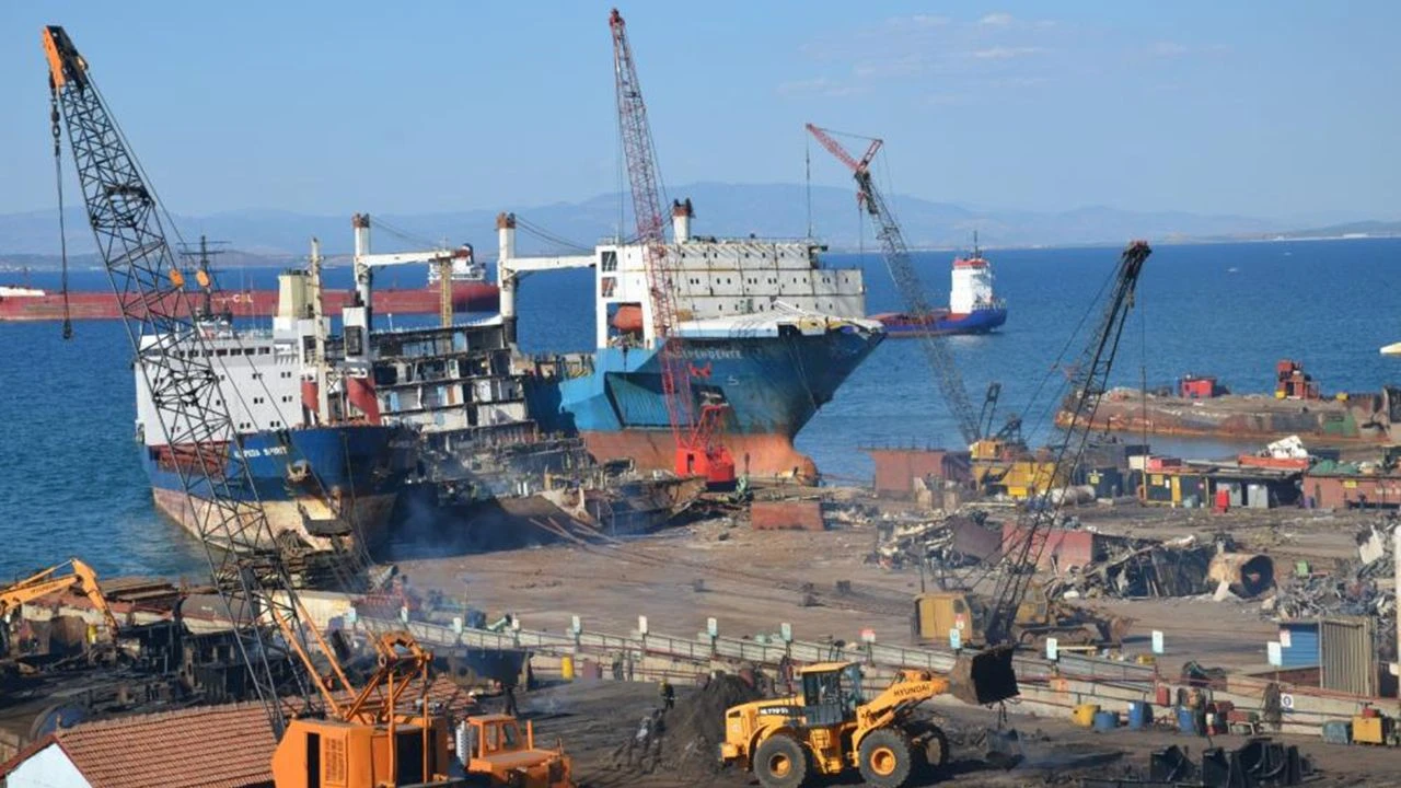 Alaybey Tersanesi'ne Aliağa Teklifi