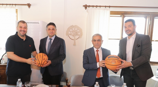 Aliağa'nın Profesyonel Kulüpleri Bir Araya Geldi