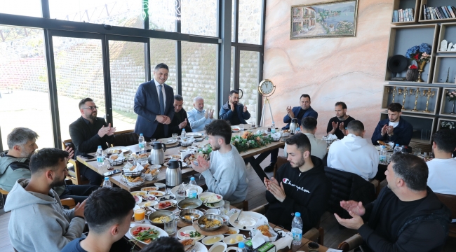 Aliağaspor FK, Kahvaltı Organizasyonunda Moral Depoladı 