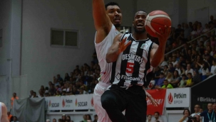 Beşiktaş Fibabanka, Aliağa'da Farklı Kazandı: 12'de 12 ile Zirve Takibini Sürdürdü