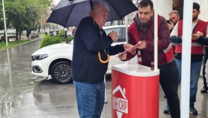 CHP Aliağa Gençlik Kolları'ndan Ekrem İmamoğlu İçin İmza Kampanyası