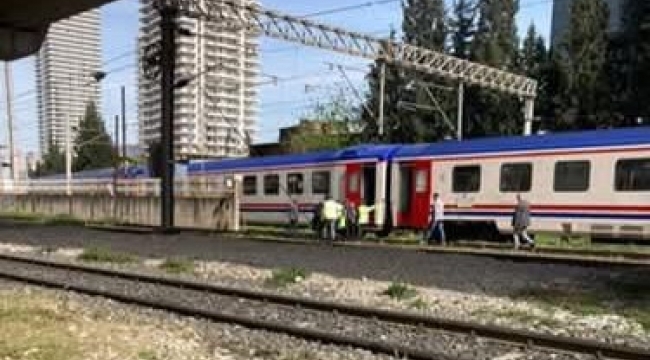 İzmir'de vagon raydan çıktı