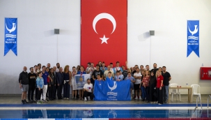 Özel Sporcular Aliağa'da Kulaç Attı