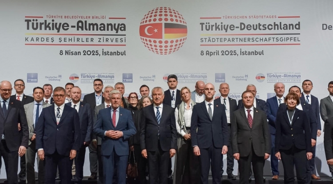 Tugay: Demokrasi tehdit altında