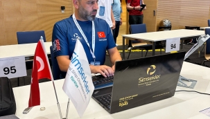 Türkiye İhsan Yener Klavye Şampiyonası'nda İzmir'den Ümit Şeker Türkiye Şampiyonu Oldu