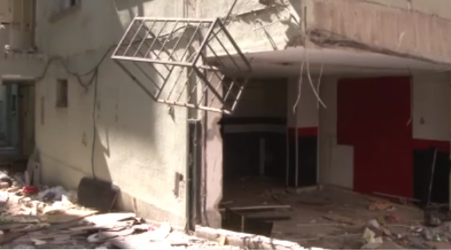 İzmir'de kentsel dönüşüme giren binanın kömürlüğünden 3 kişiye ait iskelet çıktı