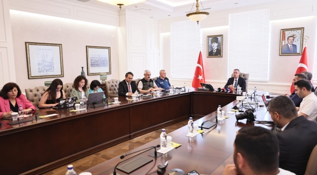 İzmir'de yangın riskine karşı ormanlara giriş yasaklandı