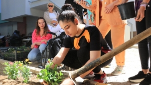 Öğrenciler istedi Büyükşehir ekipleri yaptı