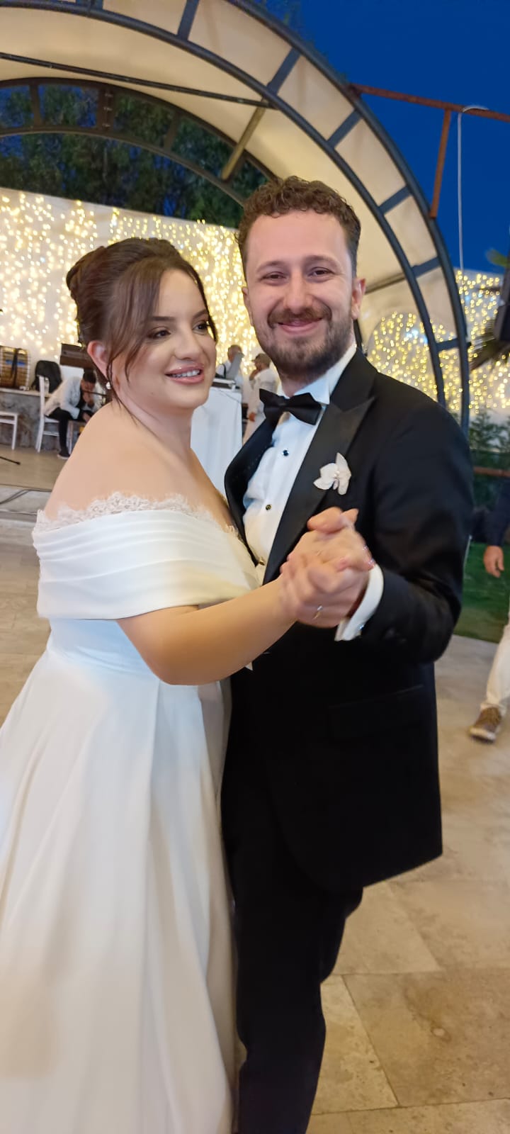 Tuğçe ve Utku Uçar Çifti Hayatlarını Birleştirdi