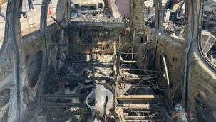 Buca Otokent'e sıçrayan orman yangında 25 araç kül oldu