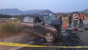 İzmir Menderes'te Feci Kaza: 5 Kişi Hayatını Kaybetti, 2 Kişi Yaralandı