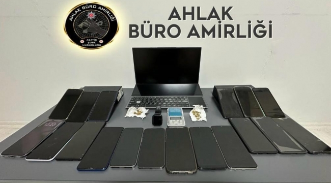 İzmir merkezli 7 ilde fuhuş operasyonu: 14 gözaltı