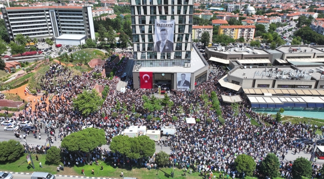 On Binlerle Birlikte Ferdi Başkanı Son Yolculuğuna Uğurladı