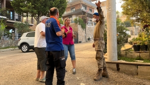 Seferihisar'da alevlerin yaklaştığı mahalle tahliye ediliyor