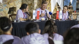 "Belediyeler kuru siyaset yapılan yerler değil"