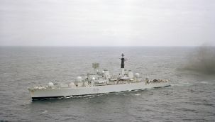 İngiliz Savaş Gemisi Aliağa Yolunda: "Kim Kullandıysa O Sökse" Tepkisi Yükseliyor