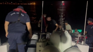 İzmir açıklarında 40 düzensiz göçmen yakalandı