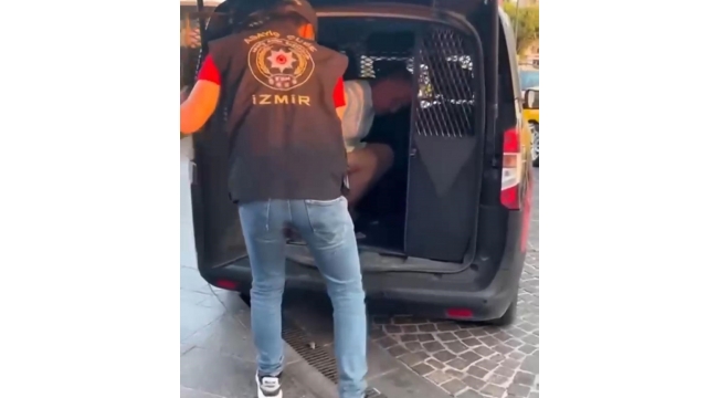 İzmir'de 21 yıl hapis cezasıyla aranan hırsız yakalandı