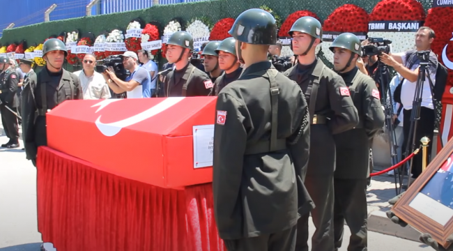 Şehit Piyade Üsteğmen Ege Akar son yolculuğuna uğurlanıyor