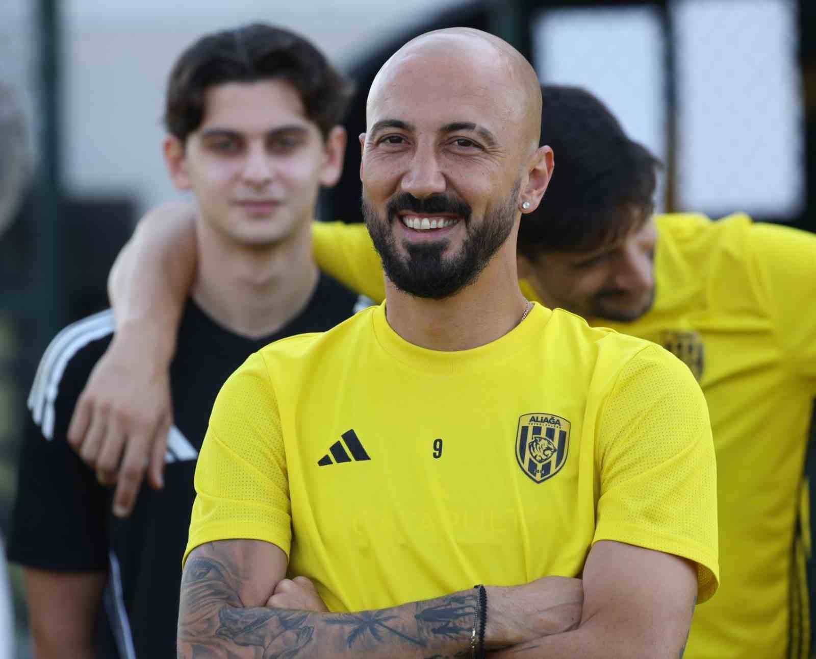 Ahmet İlhan Özek: "Şampiyon olacağımıza yürekten inanıyoruz"