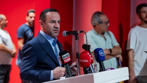 Atatürk ve Refik Anadol sergileri İzmirliler ile buluşuyor