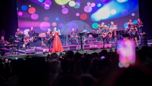 İEF'te Candan Erçetin rüzgârı