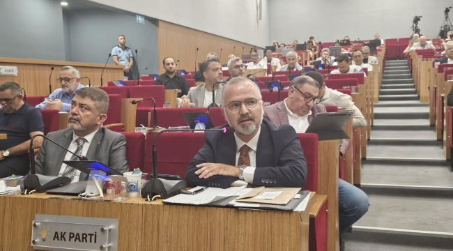 İZBAN''ın '90 dakikadan çıkarılmasına AK Parti Grup Başkanvekili Yıldız'dan sert tepki!