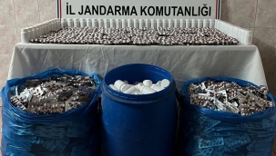 İzmir'de jandarma, uyuşturucu tacirlerine nefes aldırmadı: 87 şüpheli yakalandı