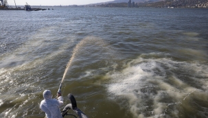 İzmir Körfezi için modifiye kil uygulaması devrede