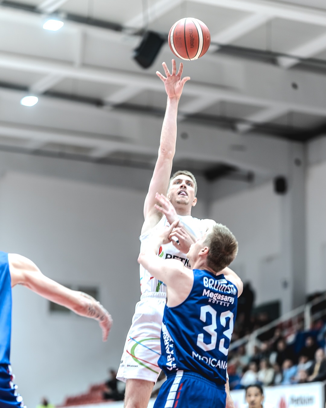 Peyton Aldridge, kariyerine İtalya'da devam edecek