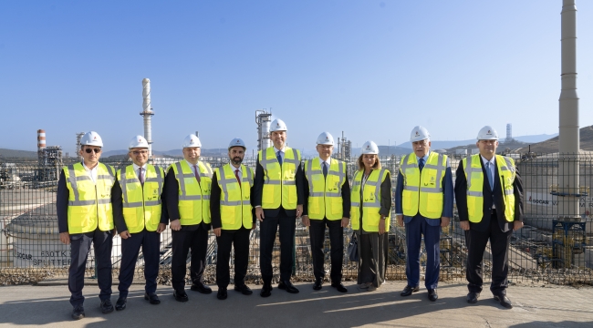 Azerbaycan ve Türkiye Enerji Bakanları SOCAR Türkiye'ninAliağa'daki üretim sahasını ziyaret etti  