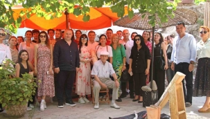 Gençlerden Bergama'da kültür gezisi