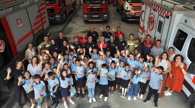 İtfaiye Araç ve Ekipmanları Öğrencilere Tanıtıldı
