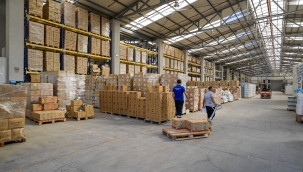 İzmir Büyükşehir Belediyesi'nden okullara hijyen seti desteği