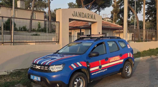 İzmir'de çöp krizi zirvede: Jandarmadan suçüstü operasyonu