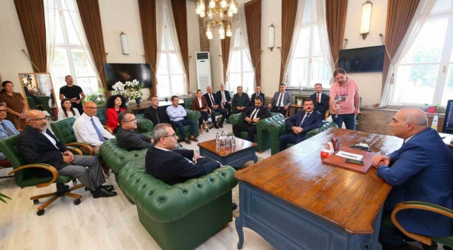 İzmir İl Sağlık Müdürü Ayhan Kul görevine başladı