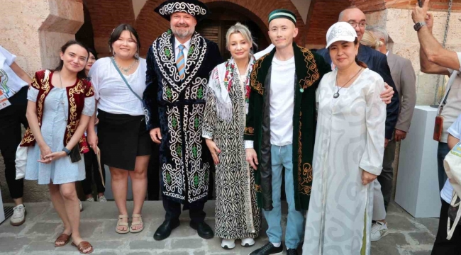 Menemen'de festival coşkusu "Hemhal" ile başladı