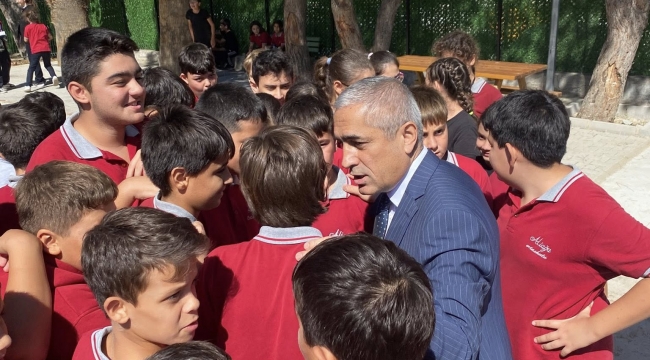 Aliağa Kaymakamı Güney, Aliağa Ortaokulu'nu Ziyaret Etti