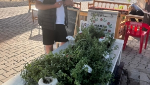 Anavatan Partisi Engelliler Birim Başkanı Muhammed Numan Kalkan, vahşice katledilen Narin Güran’ın mezarını ziyaret etti