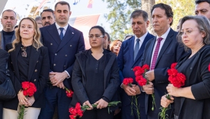 Başkan Tugay: Depremin siyaseti olmaz, vicdanımızla konuşacağız